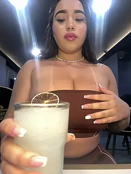 SofiaWildee online show from 06/25/26, 03:26