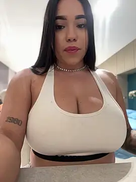 SofiaWildee online show from 06/10/26, 11:06