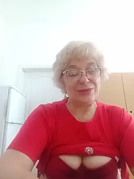 Snapshot of 52MiaLove02 chatting on 06/02/26, 05:07 52MiaLove02 online show from 06/02/26, 05:07