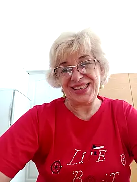 Snapshot of 52MiaLove02 chatting on 06/25/26, 05:12 52MiaLove02 online show from 06/25/26, 05:12