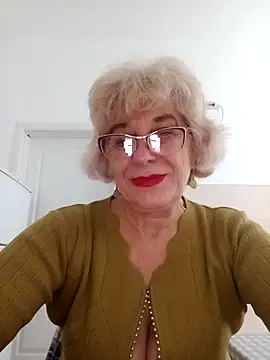 52MiaLove02 online show from 11/04/25, 05:55