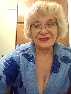 52MiaLove02 online show from 10/27/25, 06:09