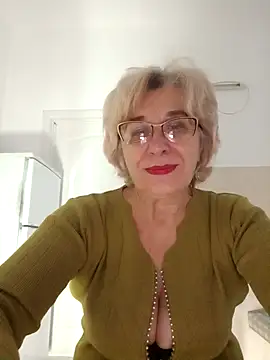 52MiaLove02 online show from 12/05/25, 05:39