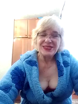 Snapshot of 52MiaLove02 chatting on 04/19/26, 08:48 52MiaLove02 online show from 04/19/26, 08:48