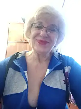 Snapshot of 52MiaLove02 chatting on 01/17/26, 07:01 52MiaLove02 online show from 01/17/26, 07:01