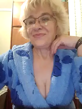 52MiaLove02 online show from 10/29/25, 05:56