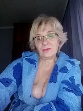 Snapshot of 52MiaLove02 chatting on 02/19/26, 06:16 52MiaLove02 online show from 02/19/26, 06:16