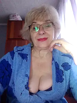 Snapshot of 52MiaLove02 chatting on 01/11/26, 06:42 52MiaLove02 online show from 01/11/26, 06:42