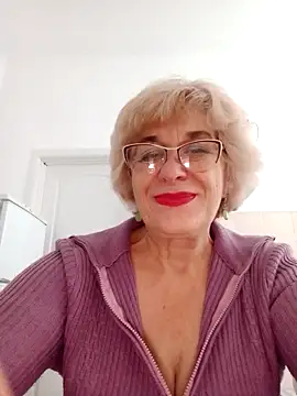 52MiaLove02 online show from 10/27/25, 05:52