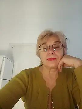 Snapshot of 52MiaLove02 chatting on 01/07/26, 06:07 52MiaLove02 online show from 01/07/26, 06:07