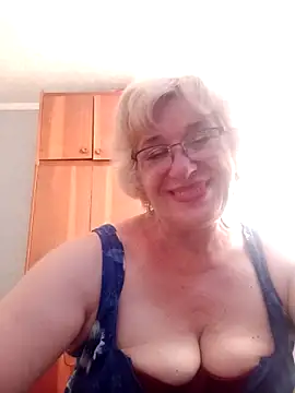 Snapshot of 52MiaLove02 chatting on 06/30/26, 04:51 52MiaLove02 online show from 06/30/26, 04:51