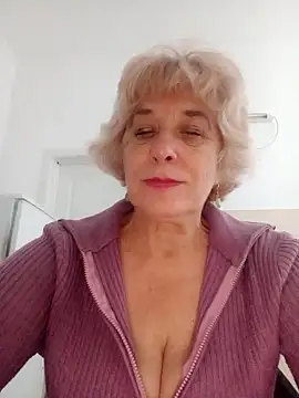 52MiaLove02 online show from 10/10/25, 04:46