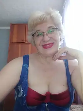 Snapshot of 52MiaLove02 chatting on 05/24/26, 05:51 52MiaLove02 online show from 05/24/26, 05:51