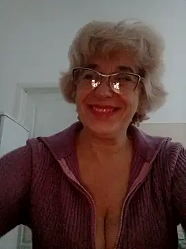 52MiaLove02 online show from 10/23/25, 04:44