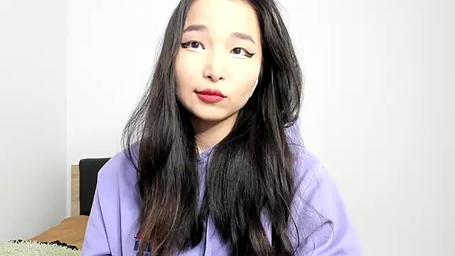 Soyun Mia online show from 02/10/26, 02:27