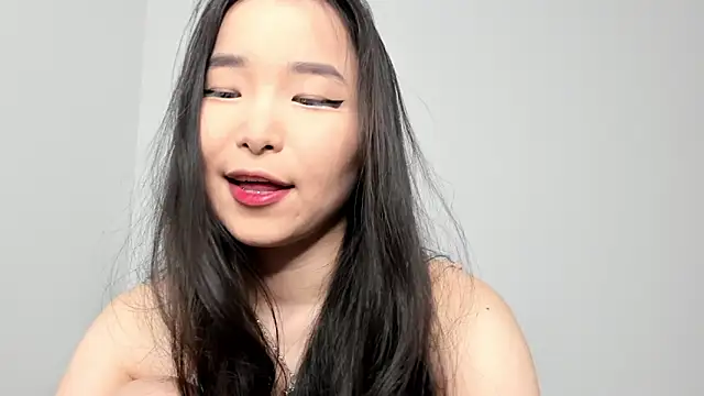 Soyun Mia online show from 05/09/26, 12:08
