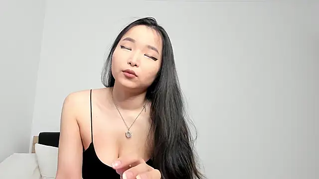 Soyun Mia online show from 05/26/26, 01:09