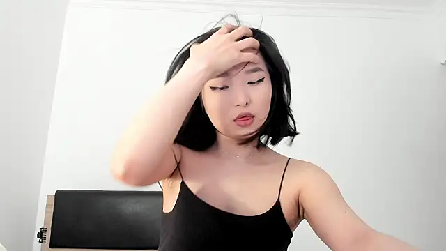 Soyun Mia online show from 07/10/26, 11:43