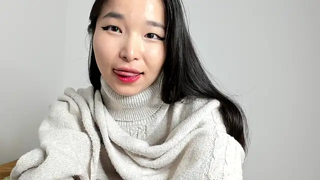 Soyun Mia online show from 01/06/26, 03:16