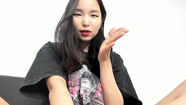 Soyun Mia online show from 11/28/25, 04:29