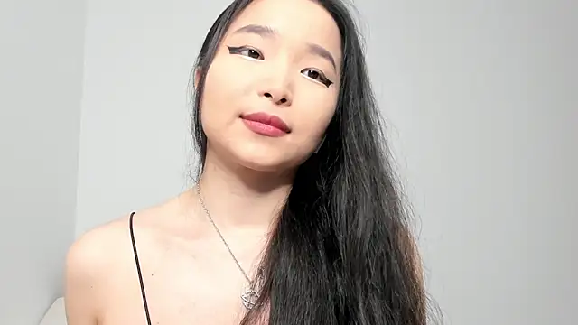 Soyun Mia online show from 05/19/26, 01:18