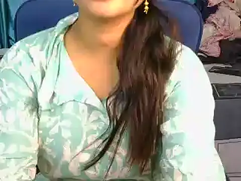 priya-kumari22 online show from 09/27/25, 05:24