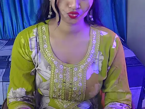 priya-kumari22 online show from 11/10/25, 05:56