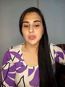 Snapshot of kariciasecreta chatting on 09/12/25, 01:28 kariciasecreta online show from 09/12/25, 01:28