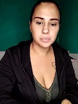 Snapshot of kariciasecreta chatting on 04/09/26, 09:26 kariciasecreta online show from 04/09/26, 09:26