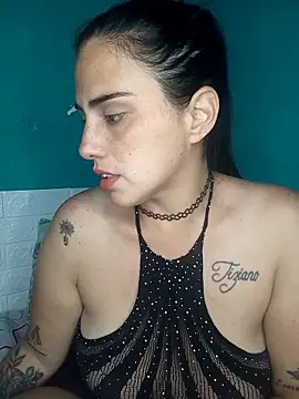 kariciasecreta online show from 11/20/25, 02:12