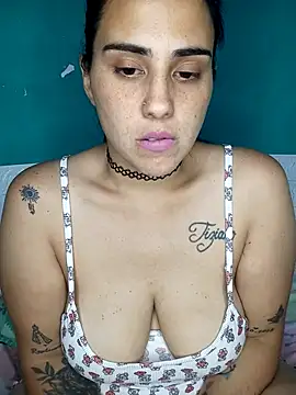 kariciasecreta online show from 11/19/25, 04:56