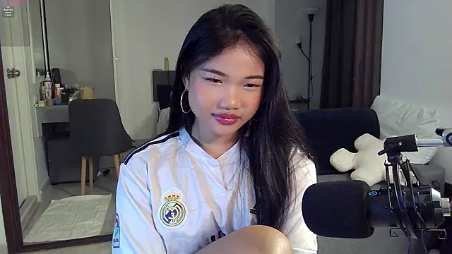 Earny baby online show from 12/20/25, 05:16