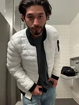 pitudo1313wuero online show from 02/02/26, 10:09