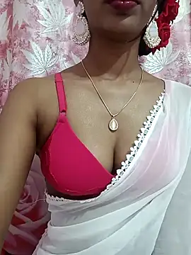 riyaroy9999 online show from 03/25/26, 06:18