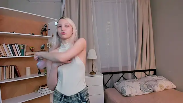 ErinBissonnette online show from 04/10/26, 07:10