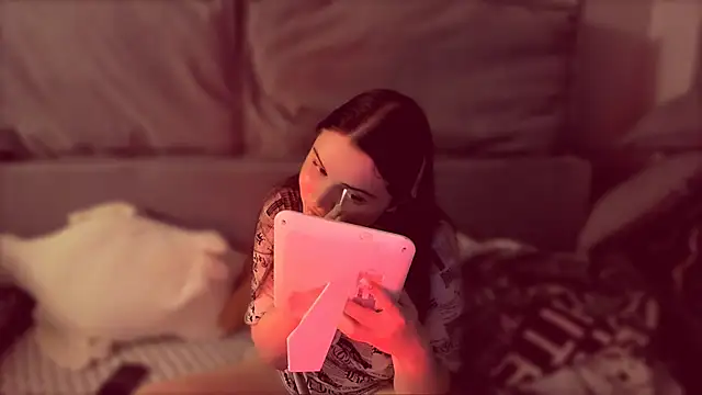 Snapshot of Isabellaprincess chatting on 09/30/25, 04:35 Isabellaprincess online show from 09/30/25, 04:35