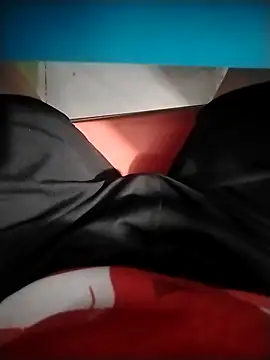 Thanhk77777 online show from 10/12/25, 09:21