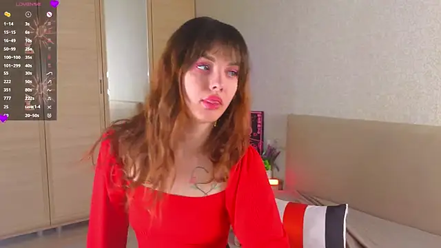 LisaDrake online show from 12/05/25, 07:12