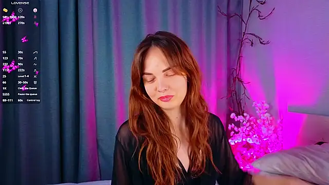 LisaDrake online show from 10/13/25, 07:59