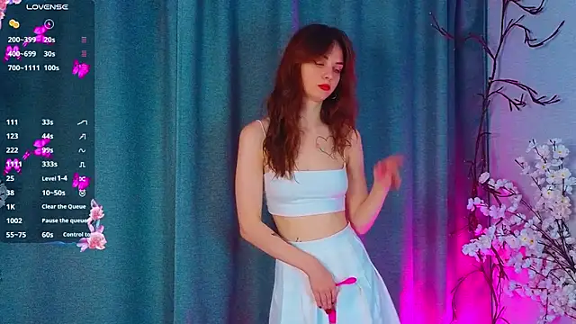 LisaDrake online show from 09/22/25, 08:37