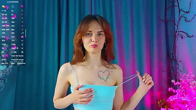 LisaDrake online show from 10/09/25, 07:03