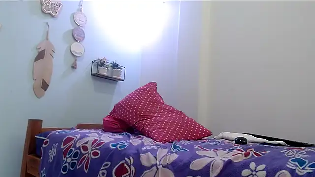 ashlyanaldeep18 online show from 12/16/25, 02:38