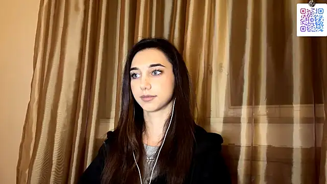 LinaMour online show from 11/08/25, 10:13