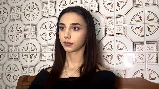 LinaMour online show from 11/29/25, 10:21