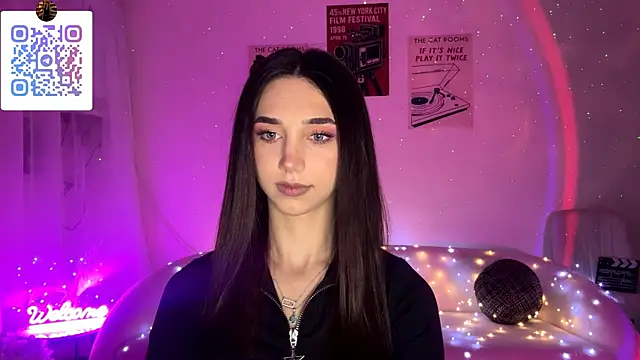 LinaMour online show from 04/08/26, 10:33