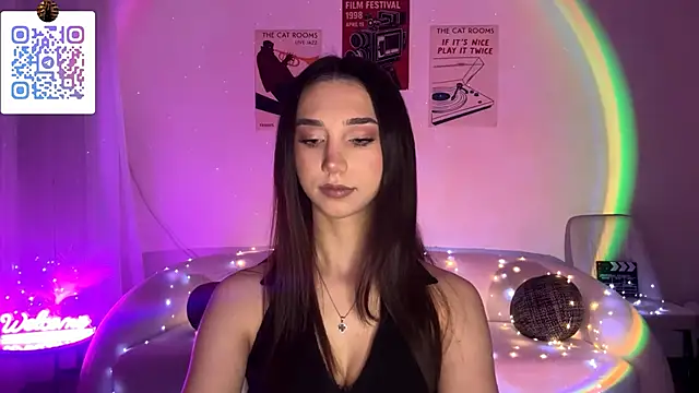 LinaMour online show from 04/17/26, 11:07