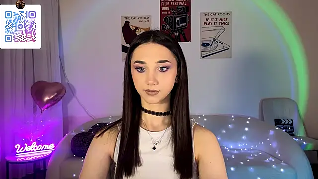 LinaMour online show from 04/28/26, 10:14