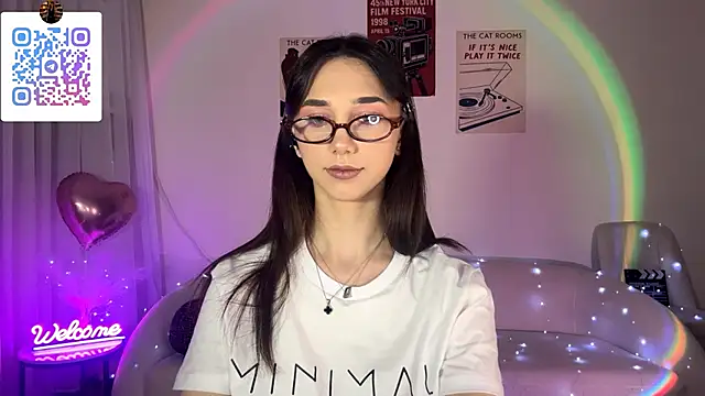 LinaMour online show from 05/15/26, 10:08