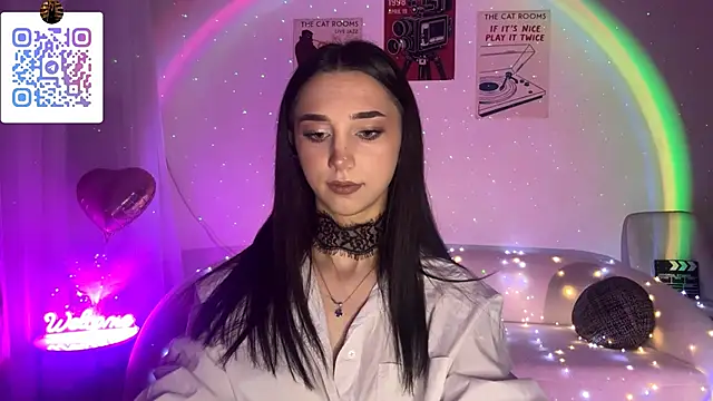 LinaMour online show from 04/23/26, 10:33