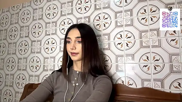 LinaMour online show from 11/26/25, 10:10